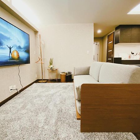 Cherry Blooming Tokyo- All Suite Boutique Hotel 东京伊樱里-中央区全套房艺术酒店 Luaran gambar