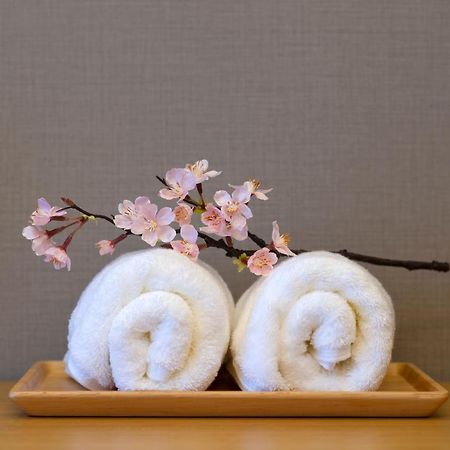 Cherry Blooming Tokyo- All Suite Boutique Hotel 东京伊樱里-中央区全套房艺术酒店 Luaran gambar