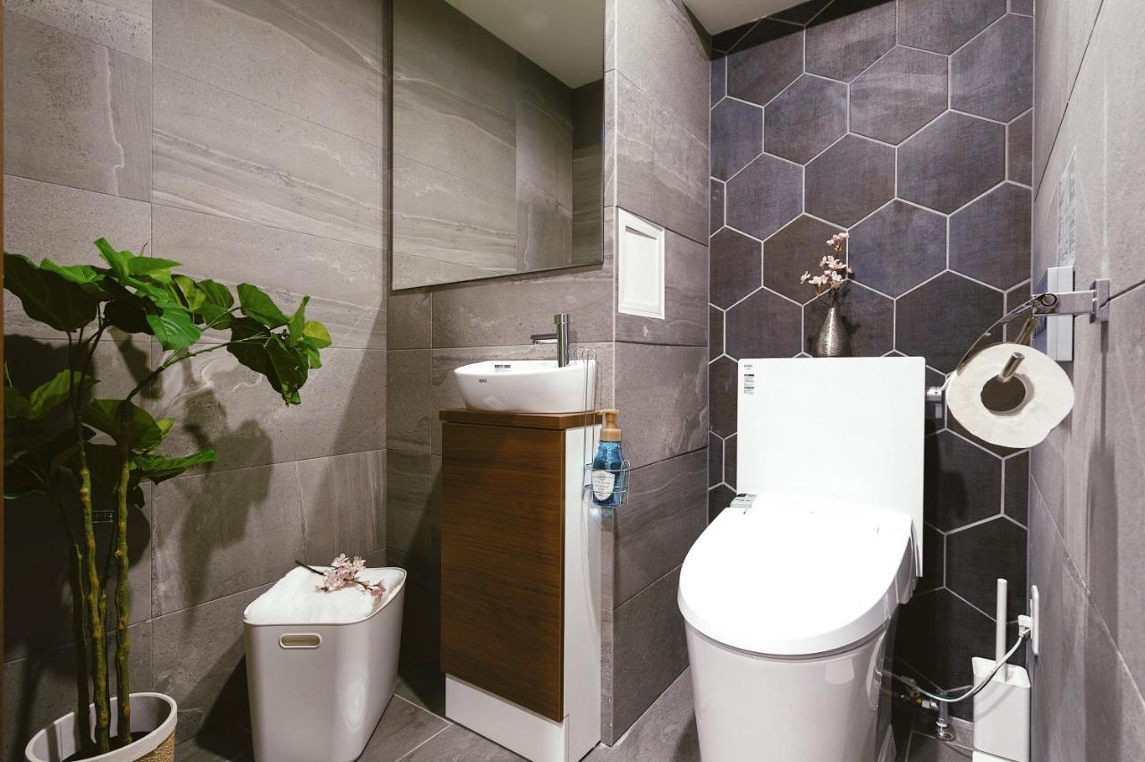 Cherry Blooming Tokyo- All Suite Boutique Hotel 东京伊樱里-中央区全套房艺术酒店 Luaran gambar