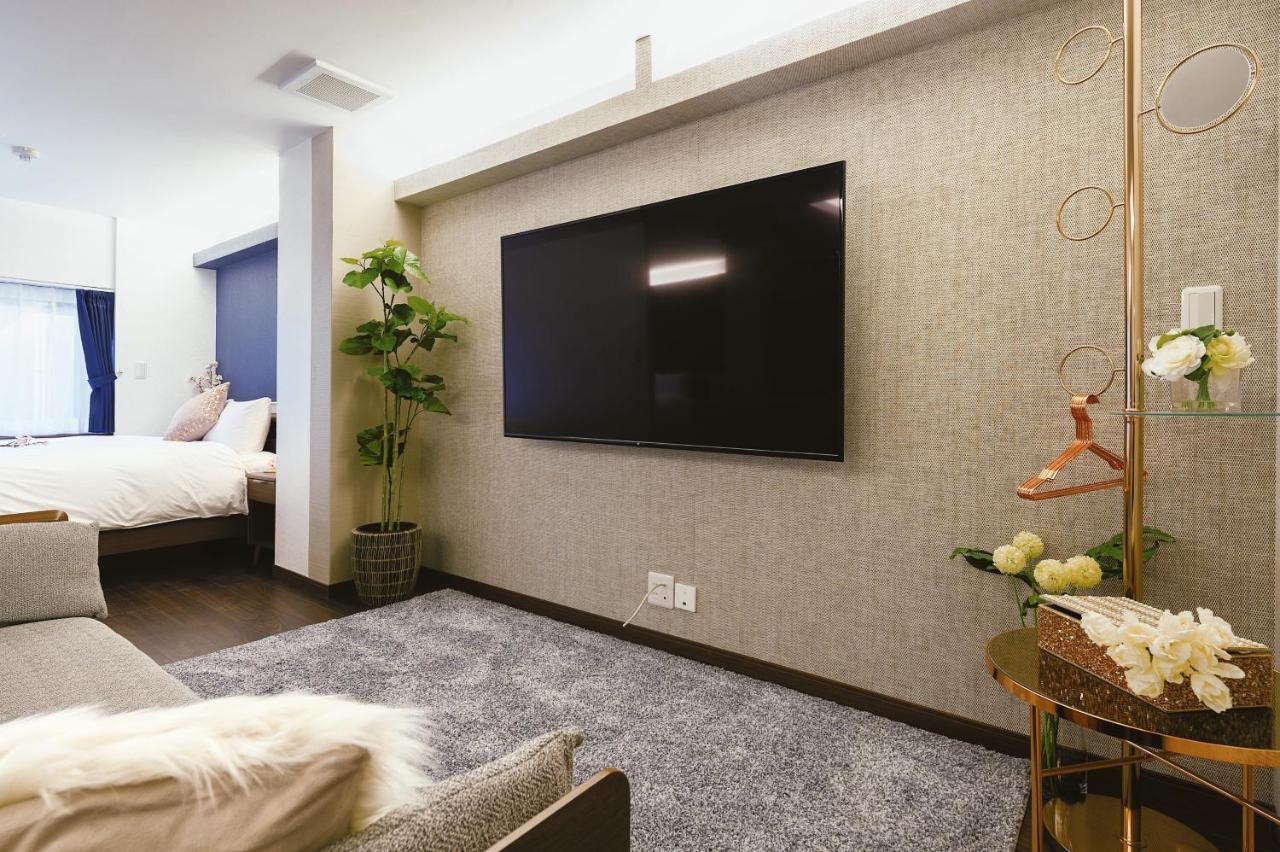 Cherry Blooming Tokyo- All Suite Boutique Hotel 东京伊樱里-中央区全套房艺术酒店 Luaran gambar