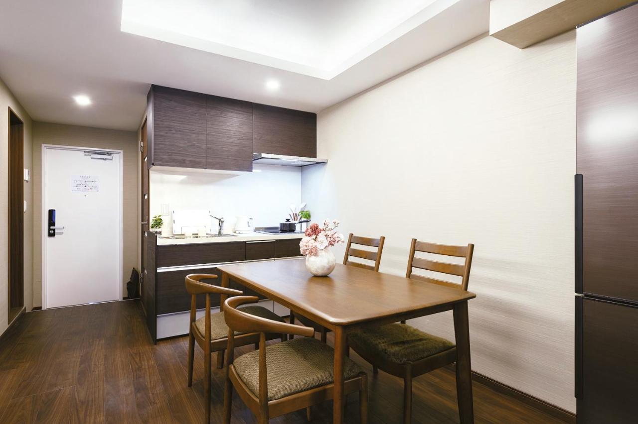 Cherry Blooming Tokyo- All Suite Boutique Hotel 东京伊樱里-中央区全套房艺术酒店 Luaran gambar